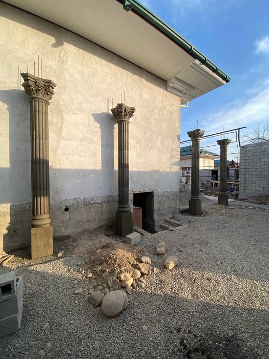 Sifatli beton zina va Rim ustunlari