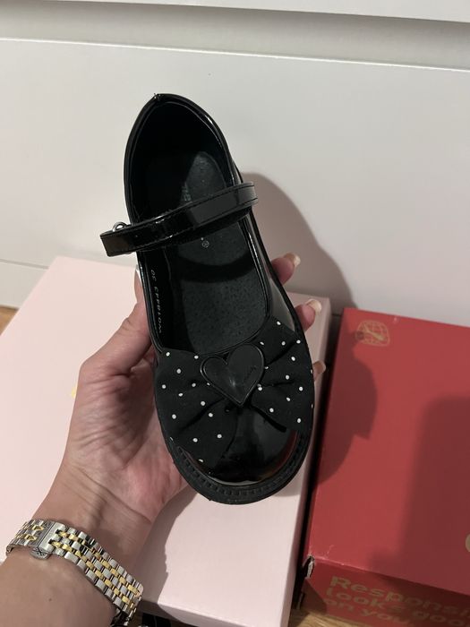 Pantofi pentru fetiță