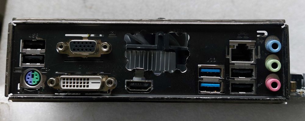 KIT i5 8500 3.0GHz + ASRock H310M-HDV/M.2 + Cooler Intel