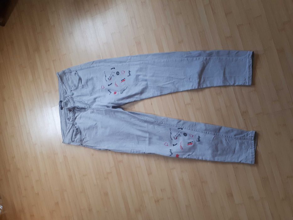 Дънки Луси фешън