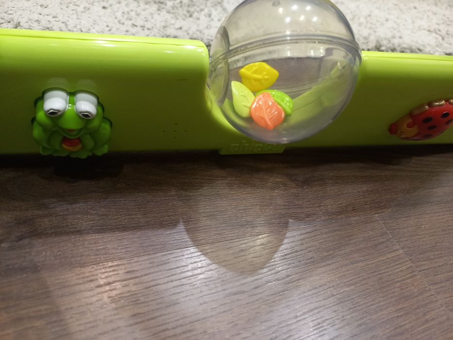 Развивающий столик Chicco для малышей