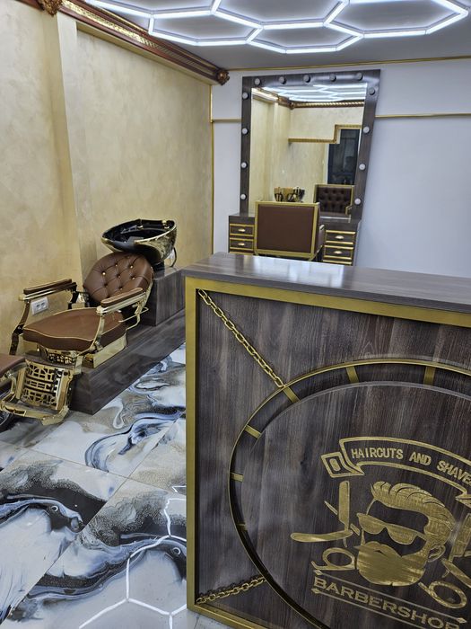 Vand afacere la cheie berber shop zona baba novac crinului