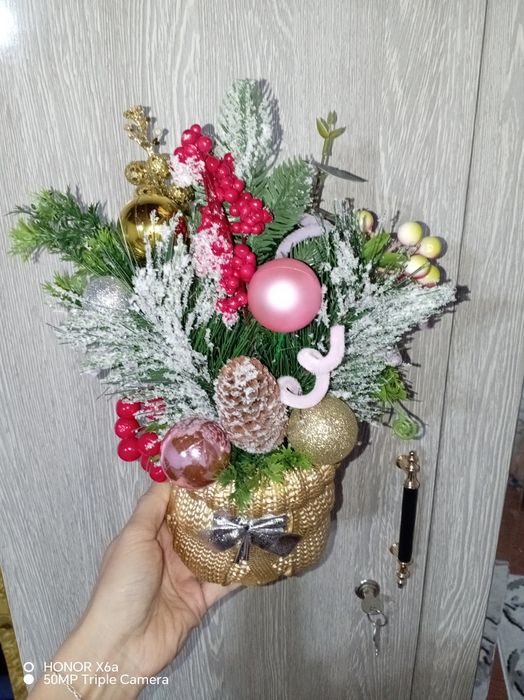 Янги йил учун композиция.Нархи 100 минг