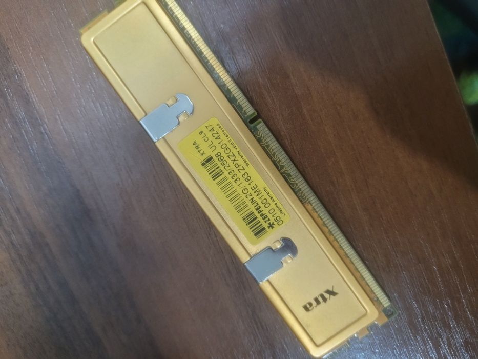 Продам пк в рабочем состаний без памяти(hdd, sdd)
