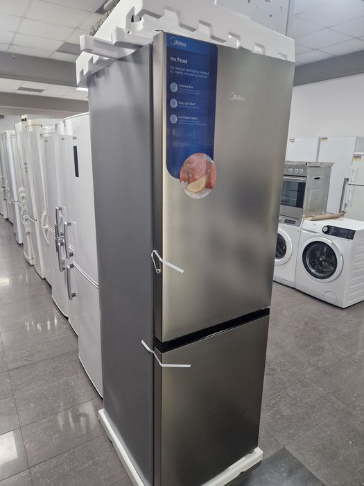 Хладилник с фризер Midea A++ No Frost  400 литра