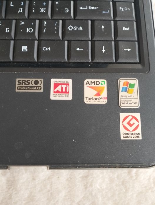 Продам ноутбук .