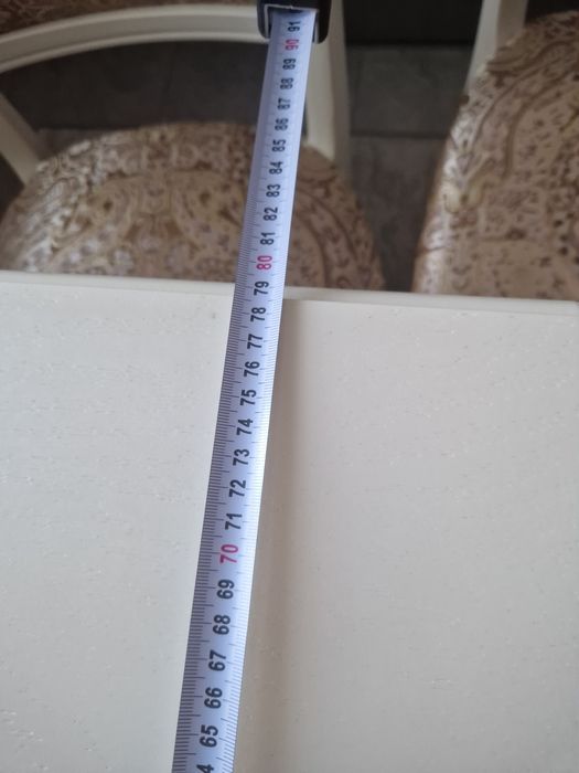 Продам стол со стульями в комплекте