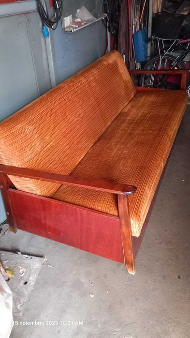 Vând piese de mobilier in stare buna