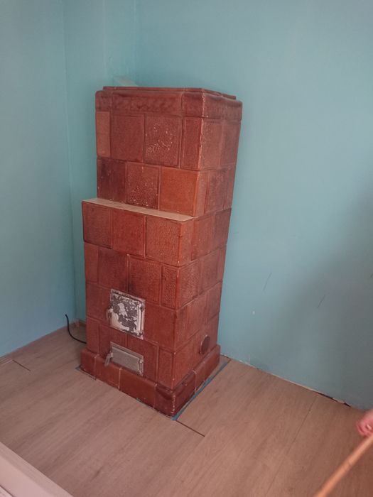 Soba teracota gata demontata