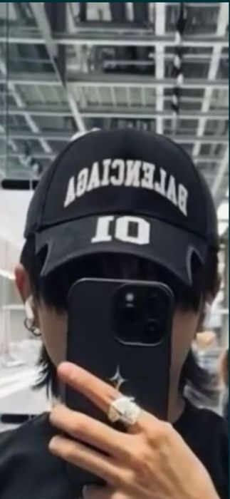 Șapcă Balenciaga model 2026, 6 modele