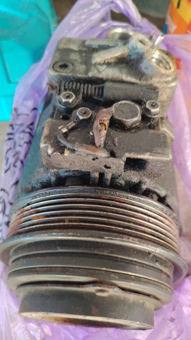 Компрессор кондиционера на Мерс