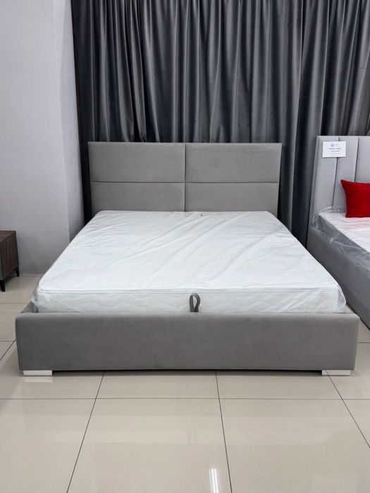 Кровать двуспальная