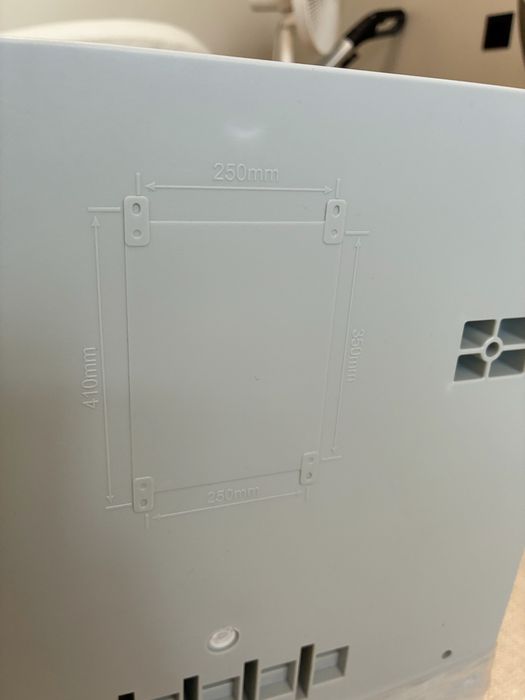 Електрическа разпределителна кутия IP44, 4x Schuko, 16A/32A, нова