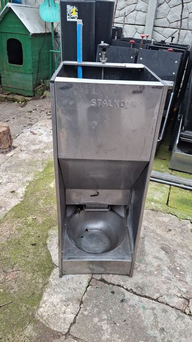 Hranitoare porci automate/Boxe fatare/Podele