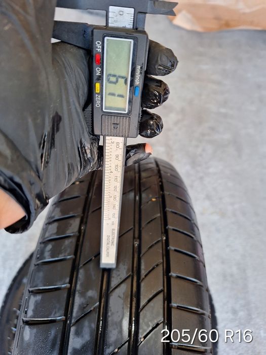 2бр Летни гуми 205/60 R16