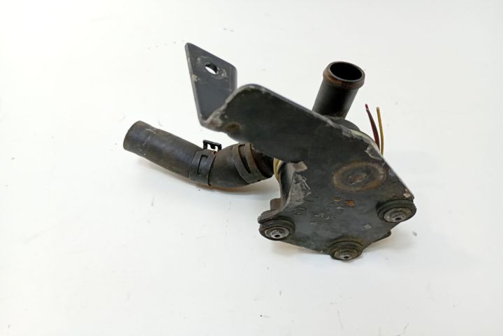 Pompa recirculare apa 03L965561A Audi Q5 8R seria