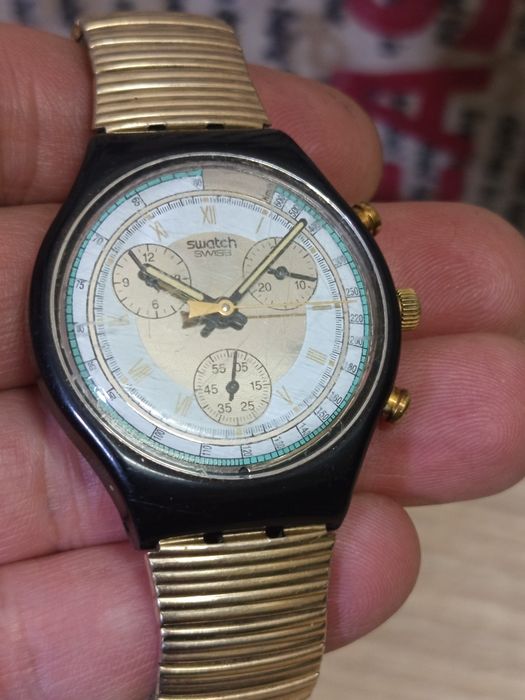 Часовник "Swatch"