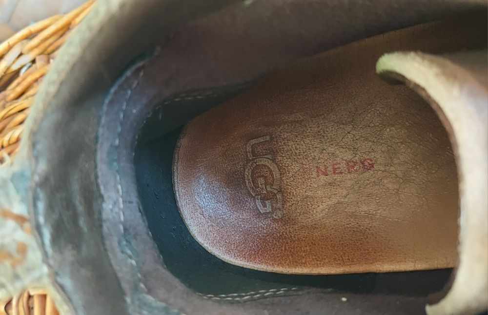 Оригинални обувки UGG 44
