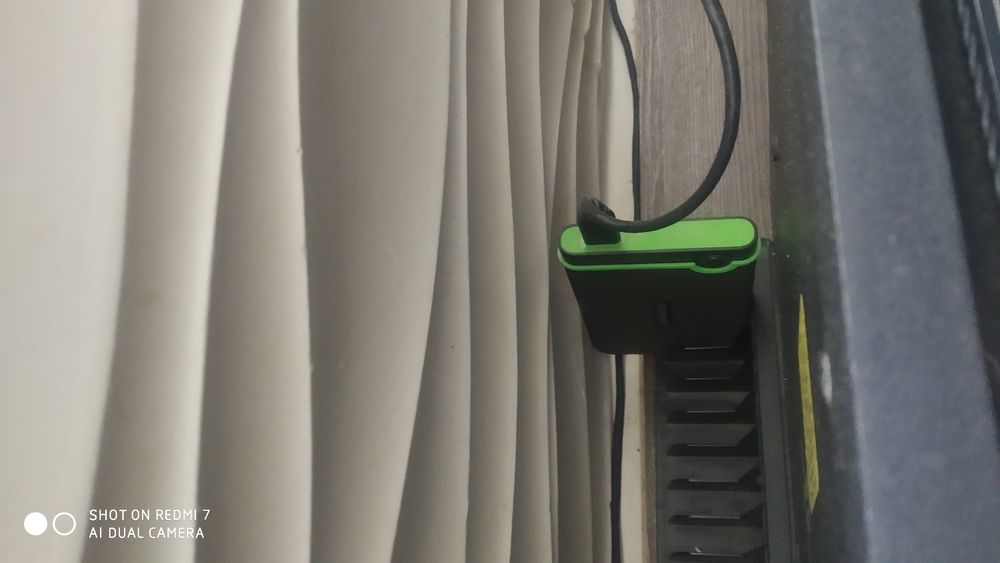 PlayStation 4pro diskavodli tuliq uyinlari bilan sotiladi.Xotirasi 1tb