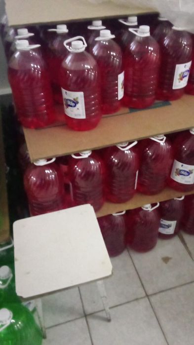 В продаже жидкое мыло