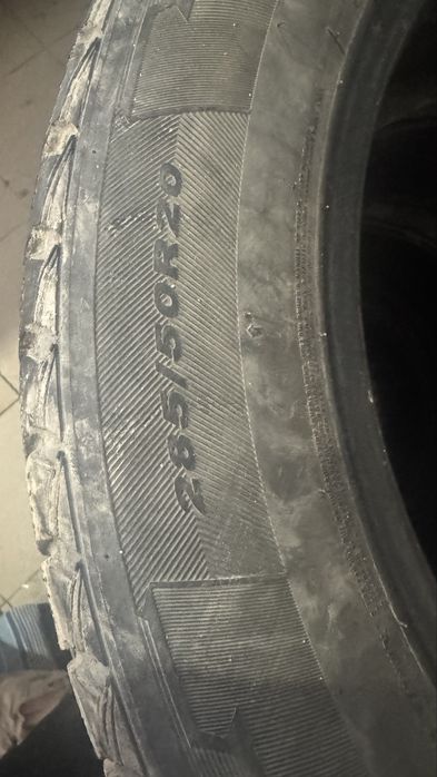 Продаю шины R20 .