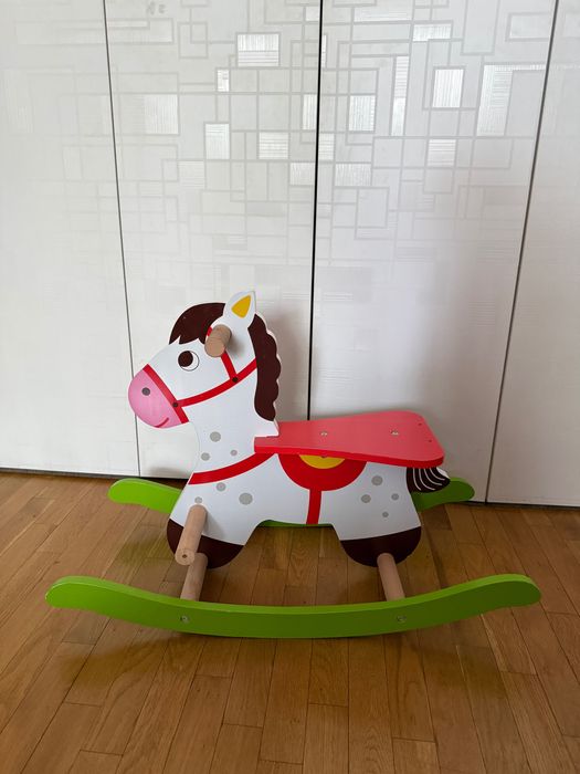 Дървено люлеещо конче или Уокър с активности