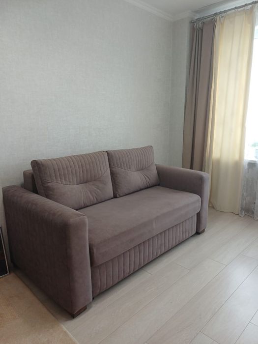 Продам диван, состояние нового