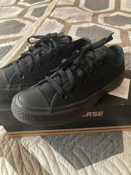 Дамски маратонки Найк и конверс