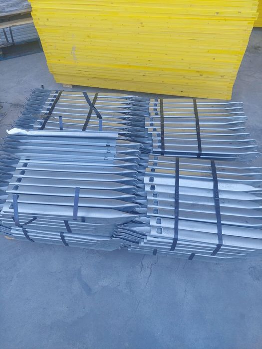 montantI,  cofraje doka, lana, distantieri metalici, cravate, pene