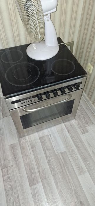 Електрическа печка с котлони