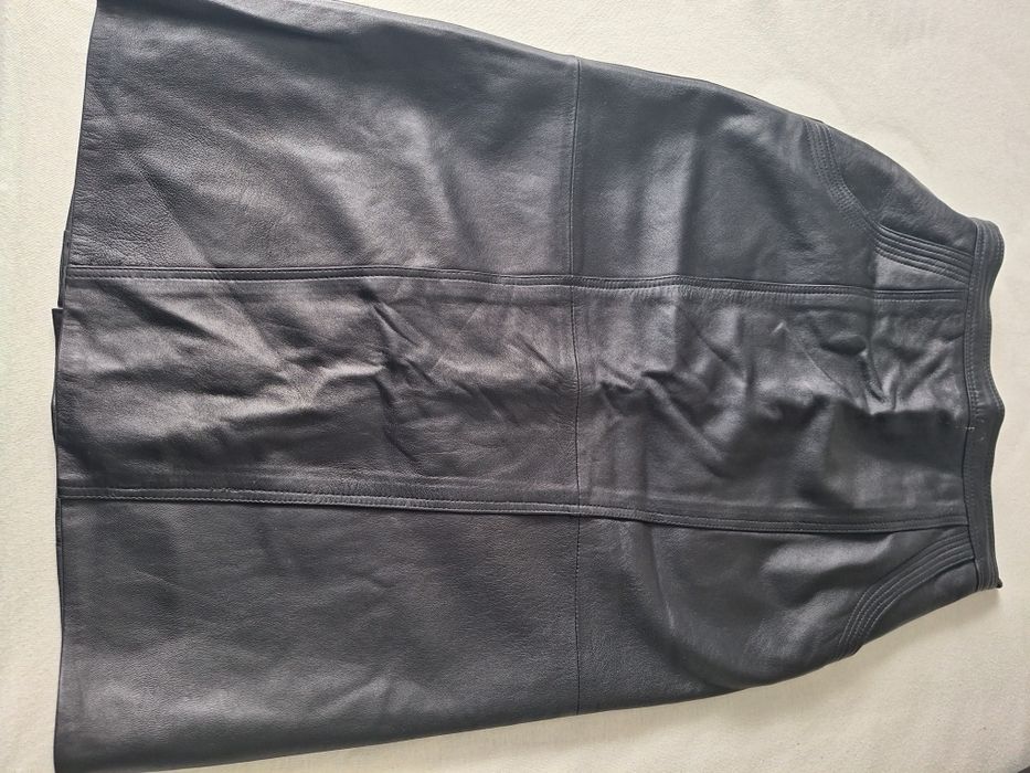 Нови Дамски кожени поли