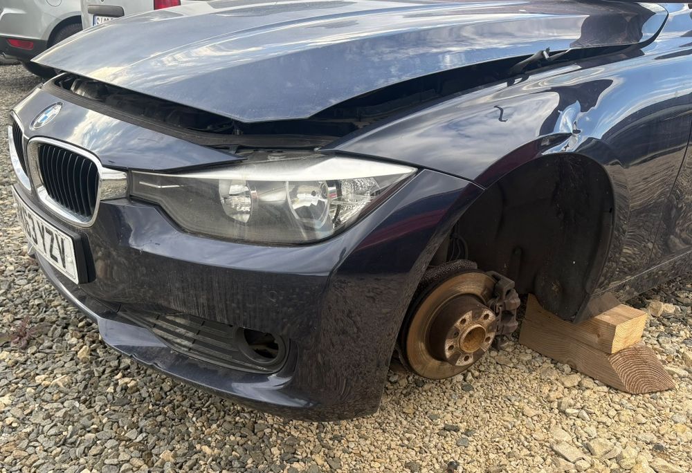Bara fata bmw f30