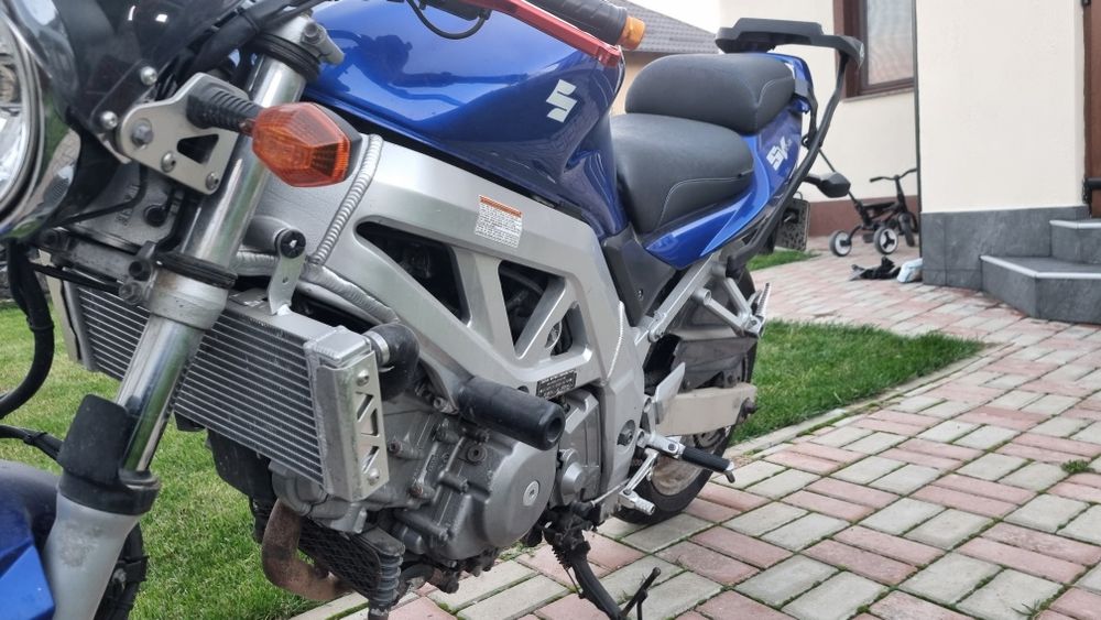 Suzuki sv650 k4 naked