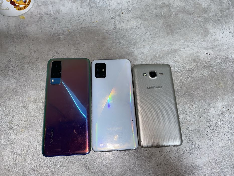 Продам телефоны все в рабочем состаяния