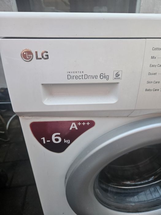 Mașină de spălat LG defectă cu motor funcțional