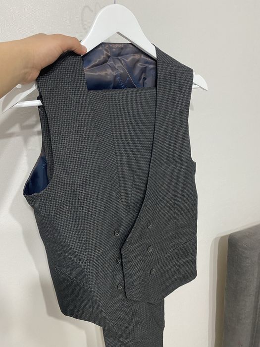 Костюм Salvarini 48 размер