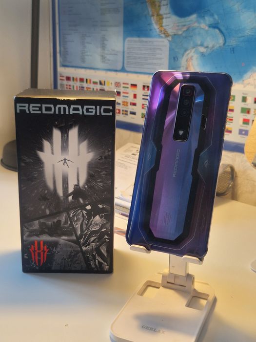 iPhone 16 pro, Samsung s22+, Realme GT3, Red magic 7