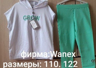 Продам новые костюмы на девочку.