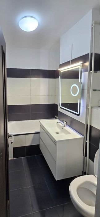 Vand apartament  - centru Pascani