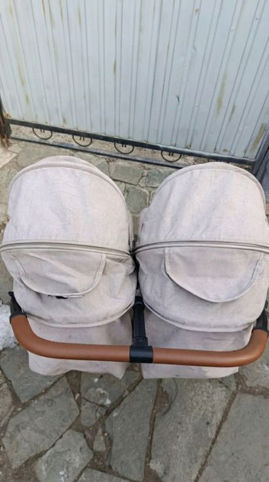 Коляска для двойни