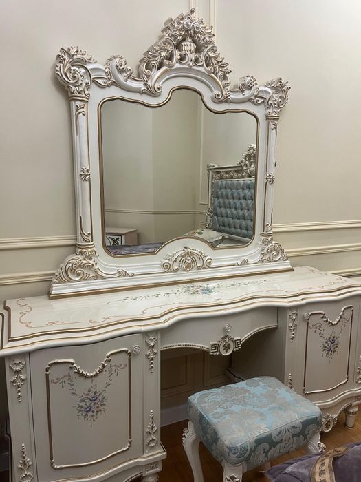 Спальный гарнитур в отличном состоянии