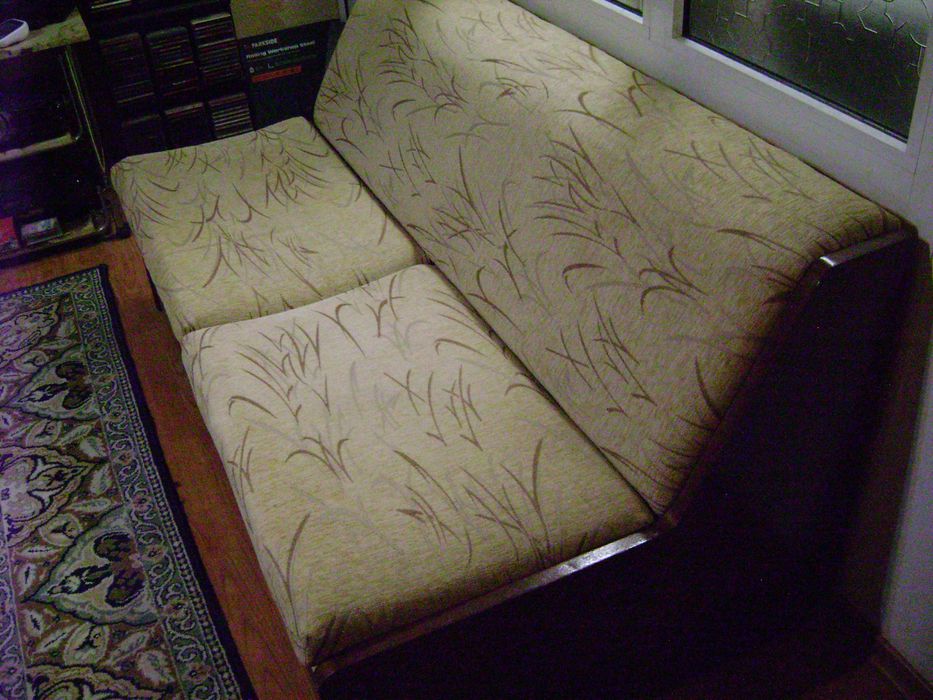 Разтегателен диван 150/90/80 Български масивен.