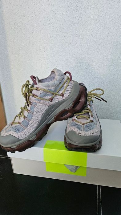 Nike Air Max Flyknit Venture