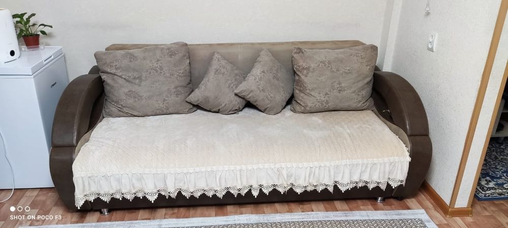 Продам диван с креслами