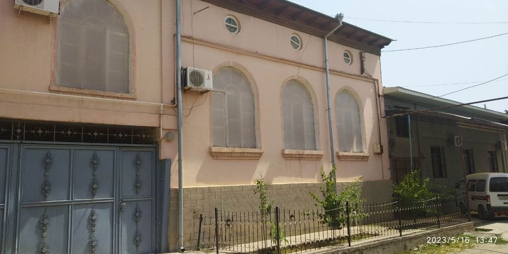 Назарбек Харакатда 4 сотих 6 хона уй сотилади. Нархи 120000,,$