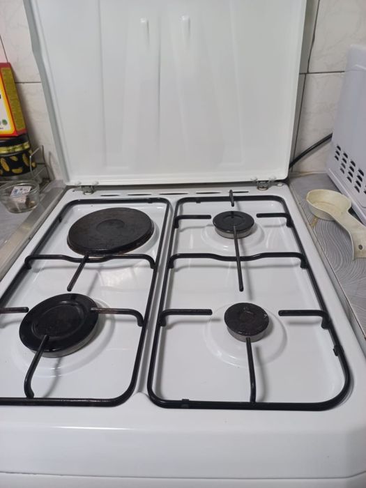 Продам газ плиту б/у