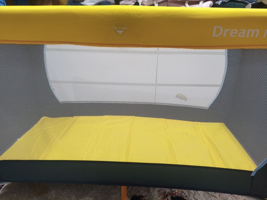 Сгъваемо легло Hauck Dream'n Play Plus, Жълто/Тъмносиньо