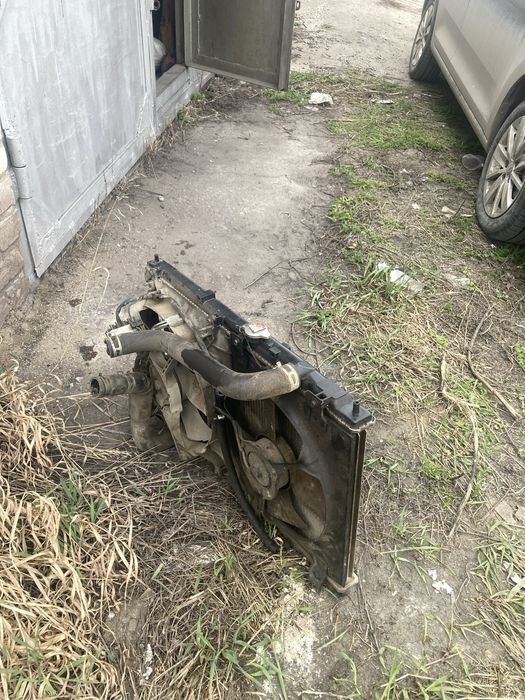 Продам радиатор mitsubishi diamante