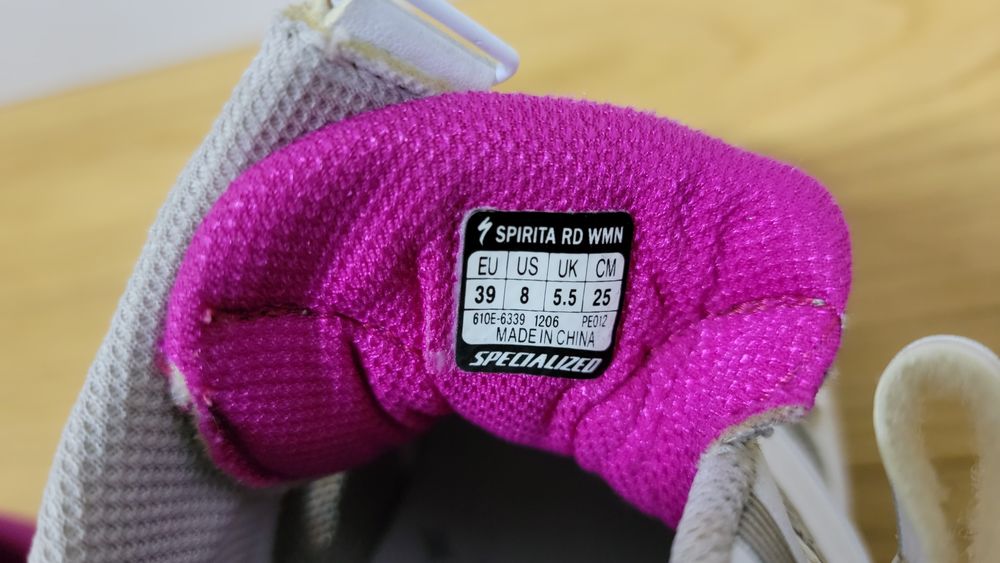 Обувки за колоездене