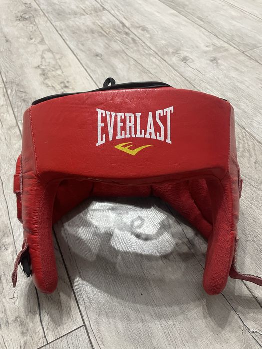 Перчатки для бокса,шлем